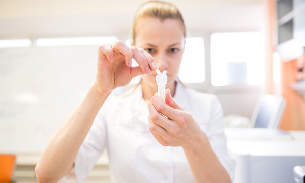 俄罗斯科学家造防紫外线透明过滤材料